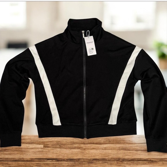 XIEERDUO Black White Zip Up Lounge Track Jacket Cropped Style Women’s M NWT - Picture 1 of 5